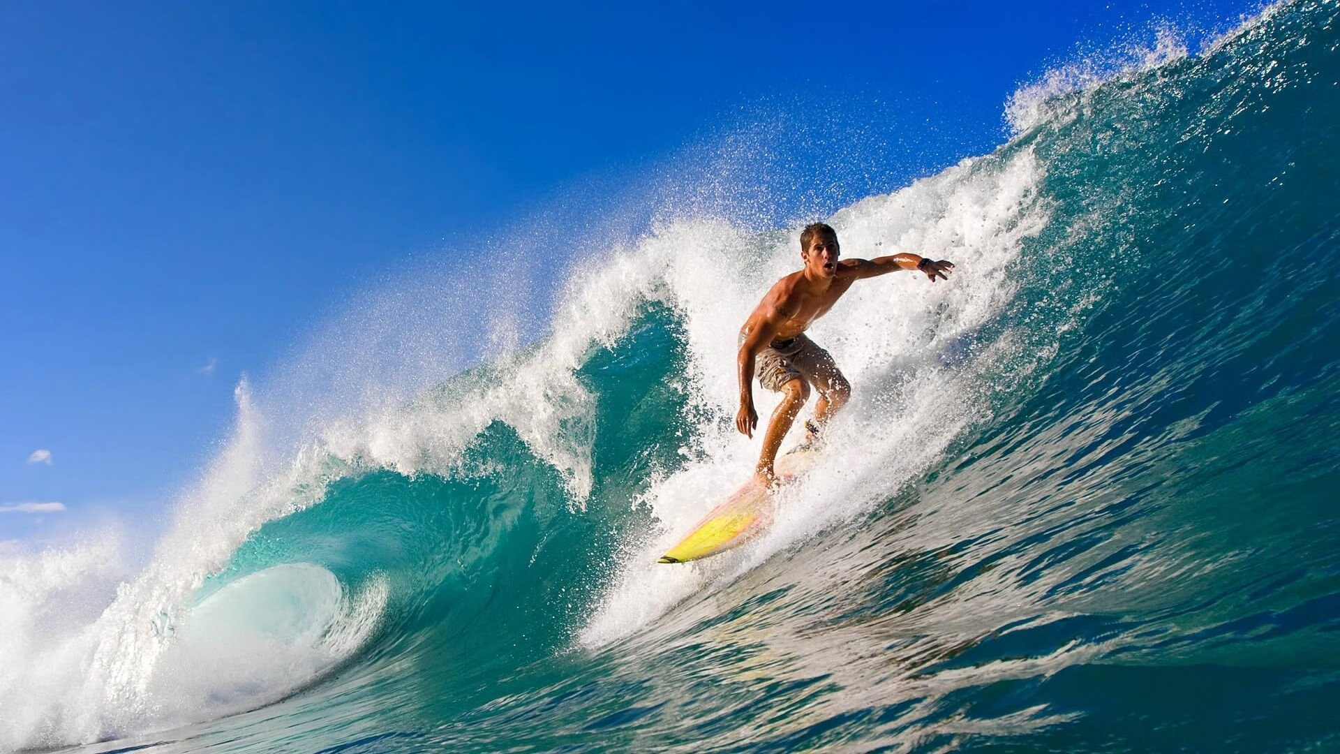 中锋位置在五大联赛的技战术演化趋势，中锋中场